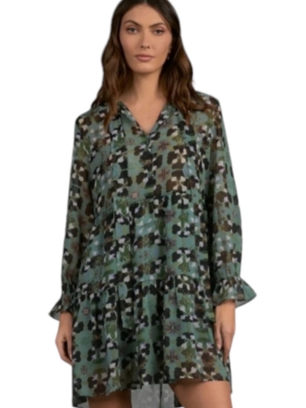 Elan Chance Green Floral Tiered Tunic with Button front.